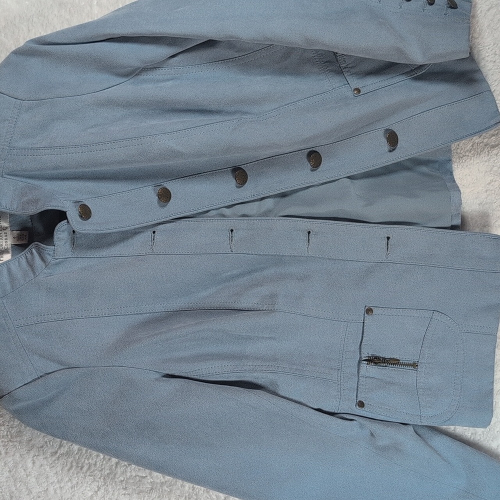 Light Blue Button-Up Jacket - Picture 4 of 9
